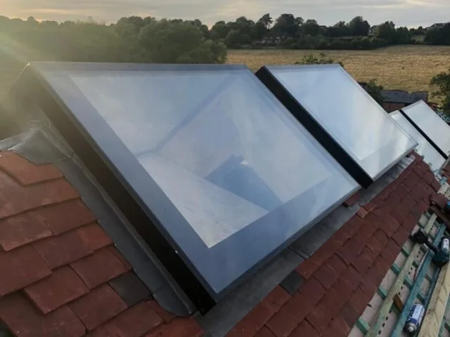 Eave rooflight
