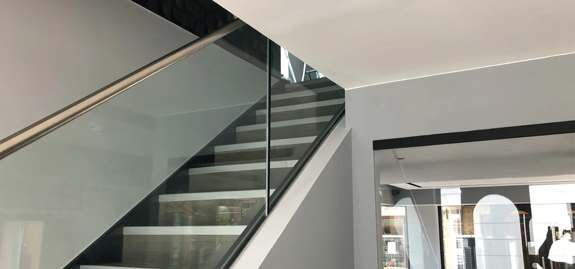 Frameless glass balustrade