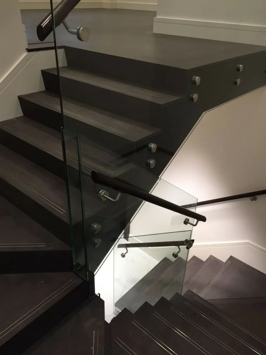 Side fixed glass balustrade